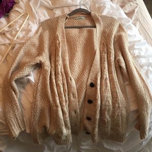 SOLD ✔️NWOT chunky oversized sweater