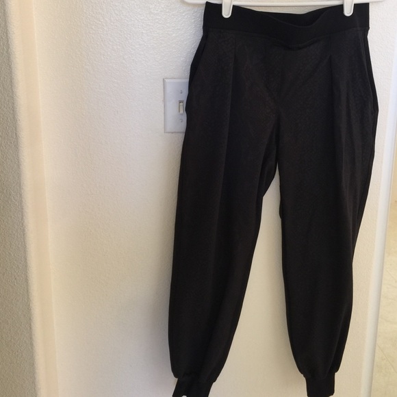 Lululemon jogger pants