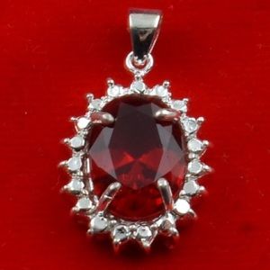 Red/Ruby and Crystal Necklace 💎