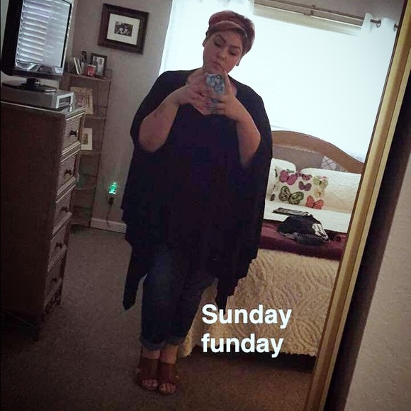 Meet your Posher, Candace - Picture 4 of 4