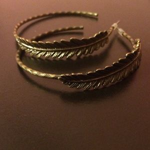 Feather hoop earrings