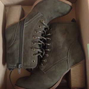 Olive Booties/Heeled Boots