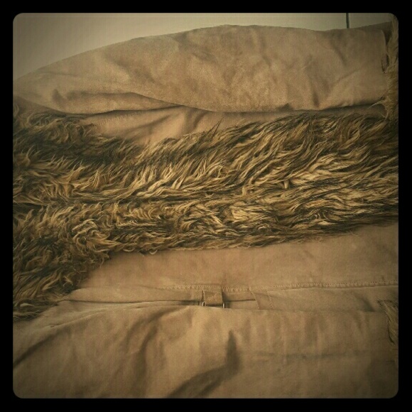 Donatella Medium Genuine Leather - Picture 1 of 4