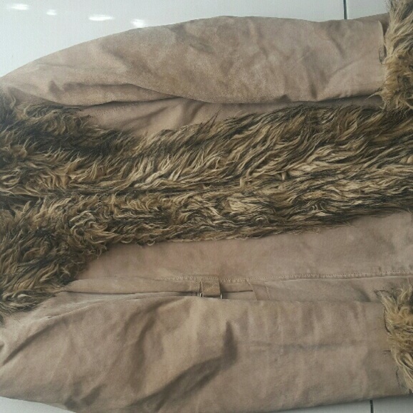 Donatella Medium Genuine Leather - Picture 2 of 4