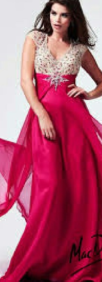 Mac Duggal prom dress