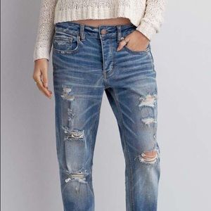 AMERICAN EAGLE BOYFRIEND JEANS