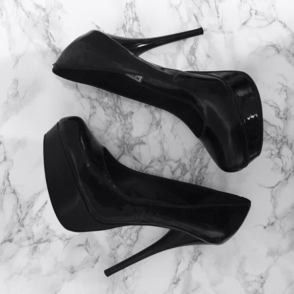 Steve Madden Platform heels
