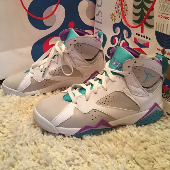 Air Jordan retro 7's