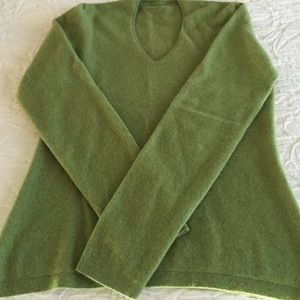 Cashmere sweater