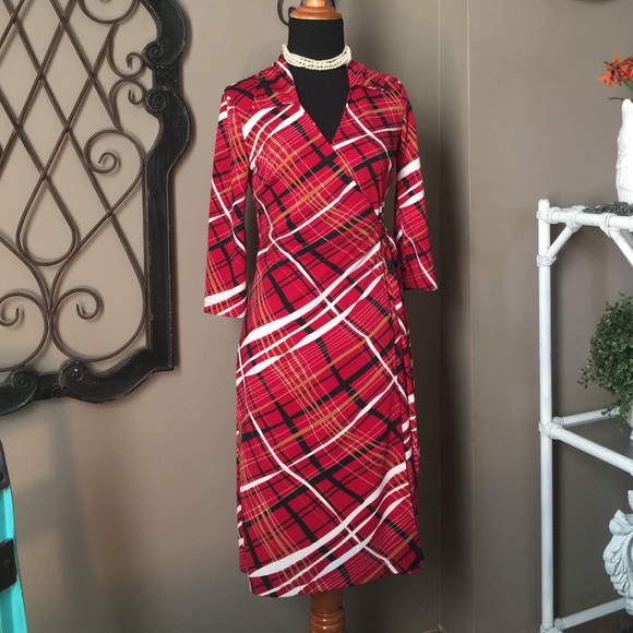 Size Small Red, Cream, Gold & Black Wrap Dress - Picture 2 of 4