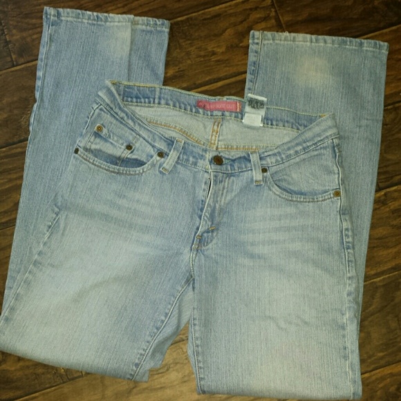 **Make Offer** Levi's Curvy Bootcut jeans