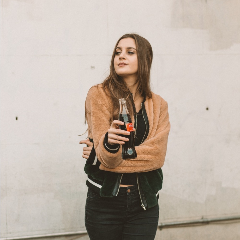 Meet your Posher, Ashley