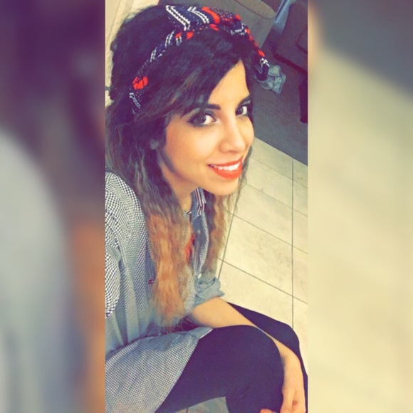 Meet your Posher, Nada - Picture 2 of 4