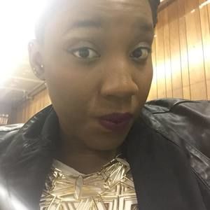 Meet your Posher, Akeema