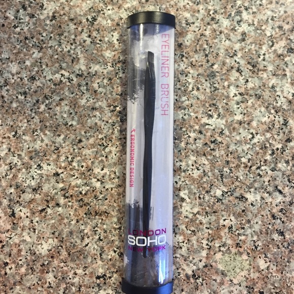 Eyeliner brush - brand new!
