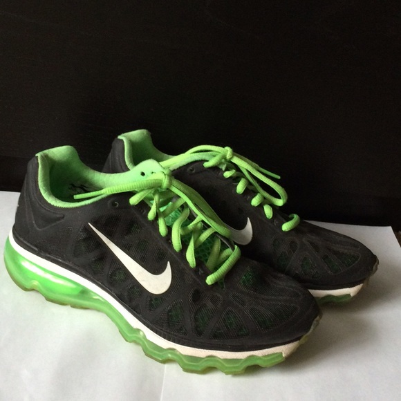 Nike women's air max