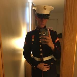 Meet your Posher, Dennis