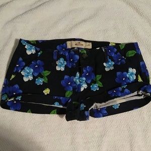Hollister flower print shorts small