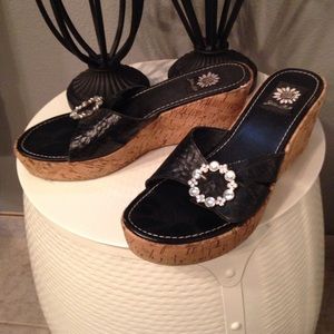 Yellow Box platform wedges