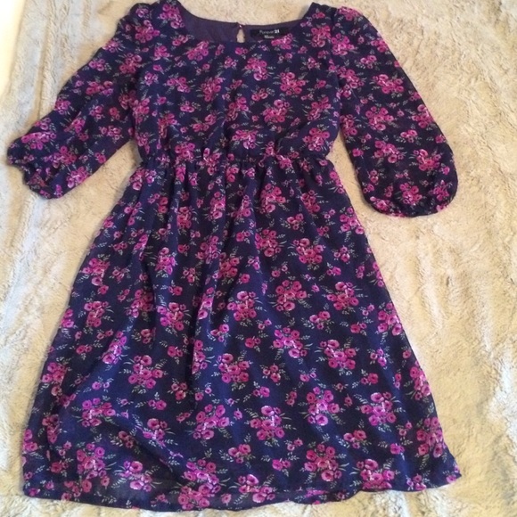 Forever 21 floral long sleeved dress