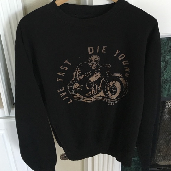 Brandy Melville Sweatshirt 💀
