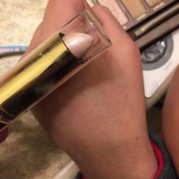 lip gloss and lipstick - Picture 4 of 4