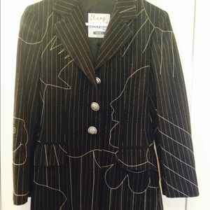 Adorable Vintage Moschino blazer