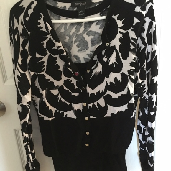 Beautiful sweater set! WHBM