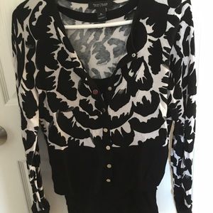 Beautiful sweater set! WHBM