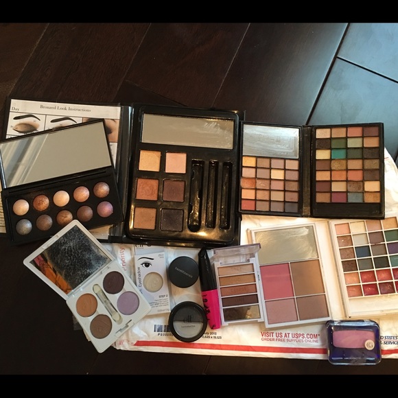 HUGE Eye Makeup Lot ELF, Covergirl, Bareminerals