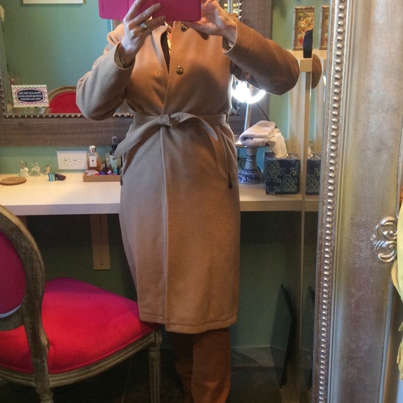 cashmere coat in rain