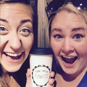 Meet your Posher, Alicia