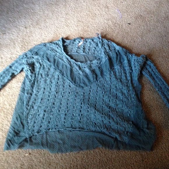 Turquoise semi crop top long sleeve shirt