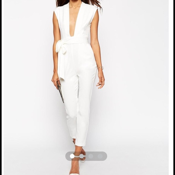 SOLD🎉HP🎉Asos Plunge Jumpsuit - Picture 3 of 3