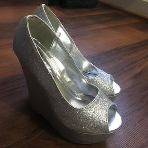 Silver High Heels ✨