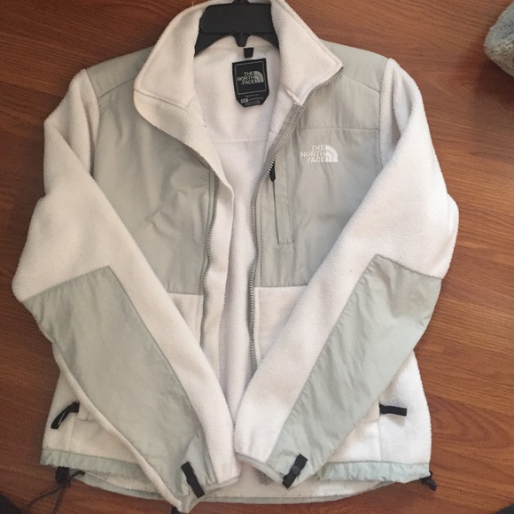 Northface Denali white and gray