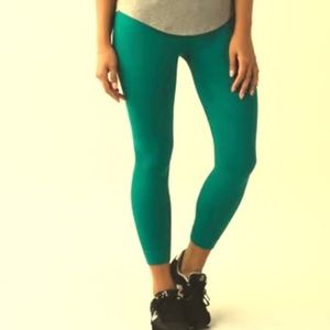 NWT Lululemon crop leggings