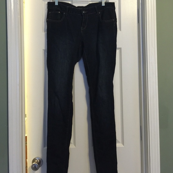 Dark jeans (juniors)