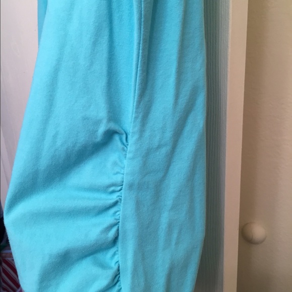 While strap tank with Ruffles side - Picture 2 of 3