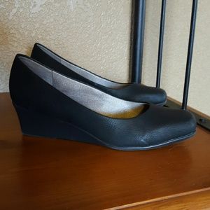 Life Strike black wedges.
