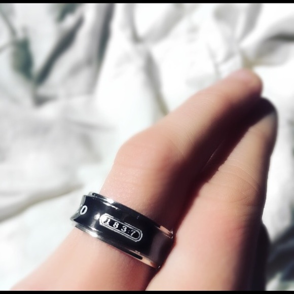 SOLD | Tiffany Black Titanium Ring - Picture 3 of 4