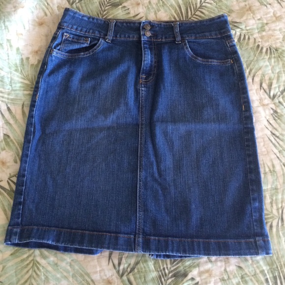 🎈 Old Navy jean skirt