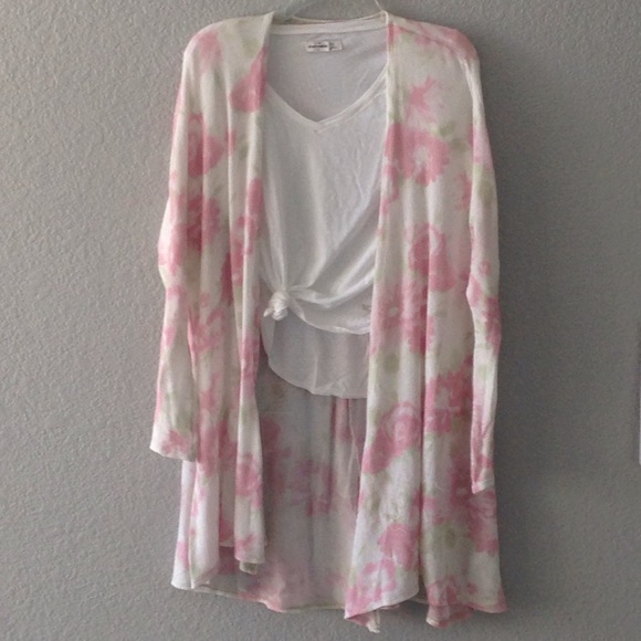 BUNDLE Beautiful Long Cardi w/ Long Sleeve VNeck - Picture 1 of 3