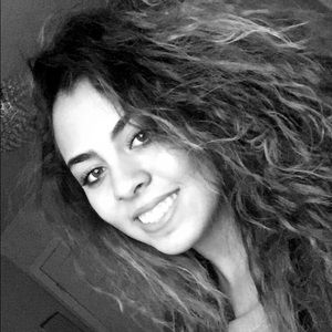 Meet your Posher, Alexandra