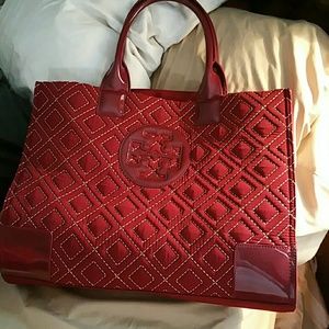 FLASH SALE Tory burch authentic quilted large bag