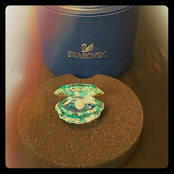 Crystal Swarovaki Oyster