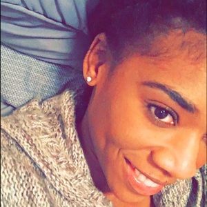 Meet your Posher, Mia