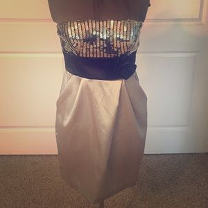 Beautiful formal dress. Perfect condition, small.