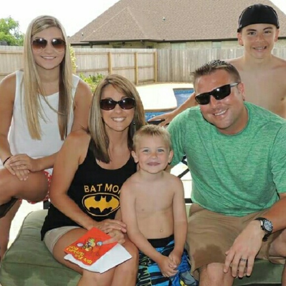 Meet your Posher, Kristi - Picture 2 of 3