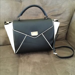 Kate Spade Handbag⚠️ ON HOLD⚠️